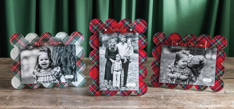 MUD PIE FAMILY CHRISTMAS ACRYLIC FRAME