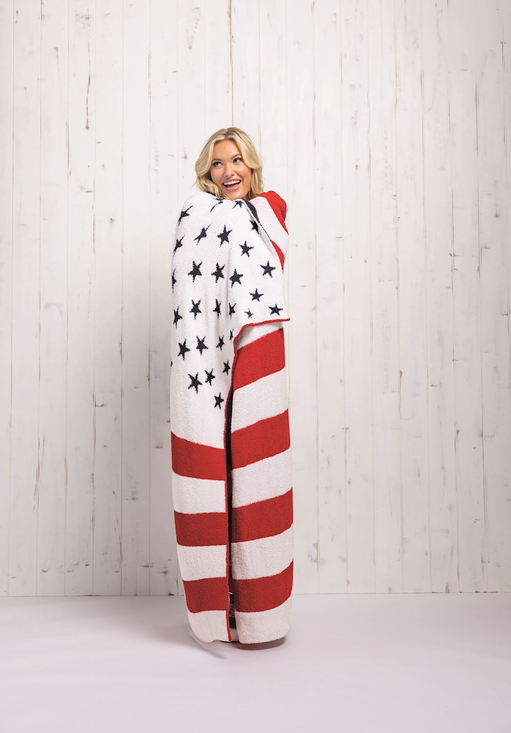 MUD PIE AMERICANA BLANKET