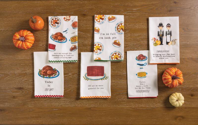 MUD PIE CRANBERRY THANKSGIVING TOWEL