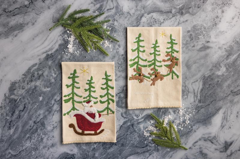 MUD PIE SANTA APPLIQUE TOWEL
