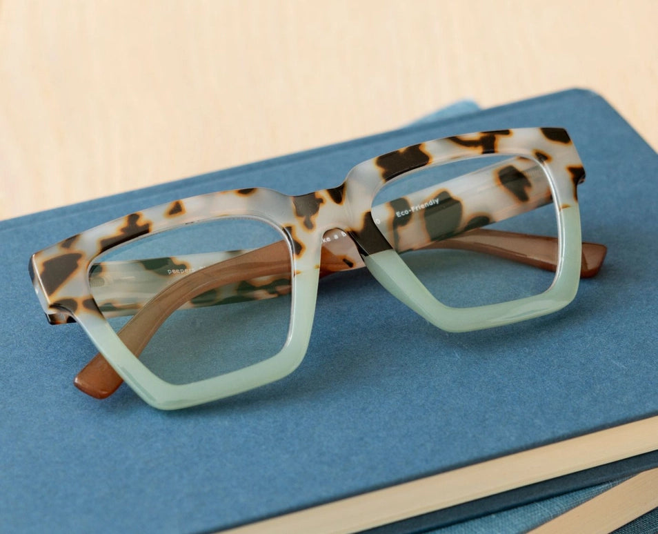 Peepers Take A Bow (Blue Light)-Chai Tortoise/Green
