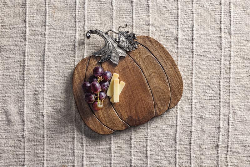 MUD PIE WOODEN PUMPKIN BOARD SET