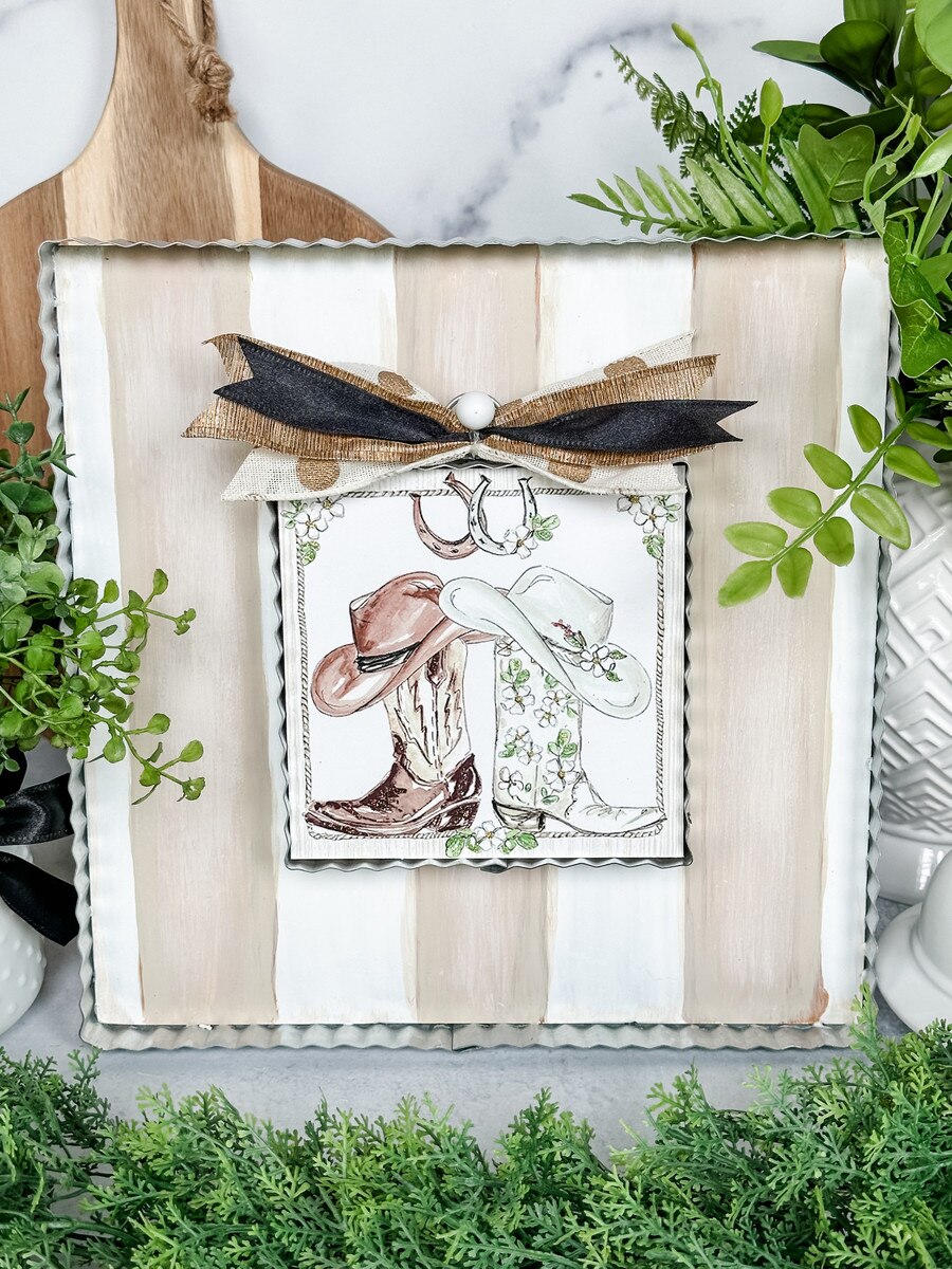 The Round Top Collection Cream & White Display Board