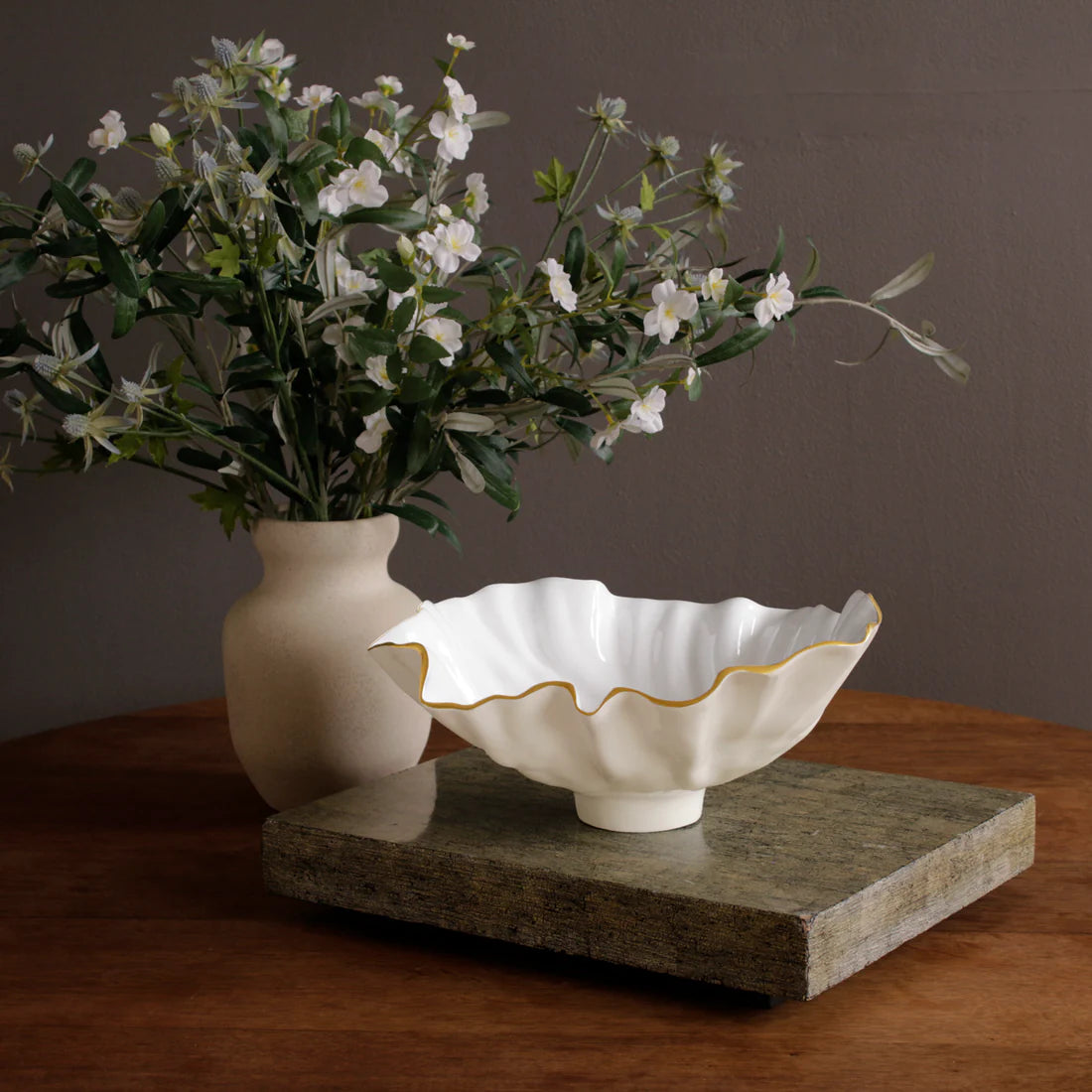 Beatriz Ball ENCANTO Bloom Medium Bowl (Cream and White)