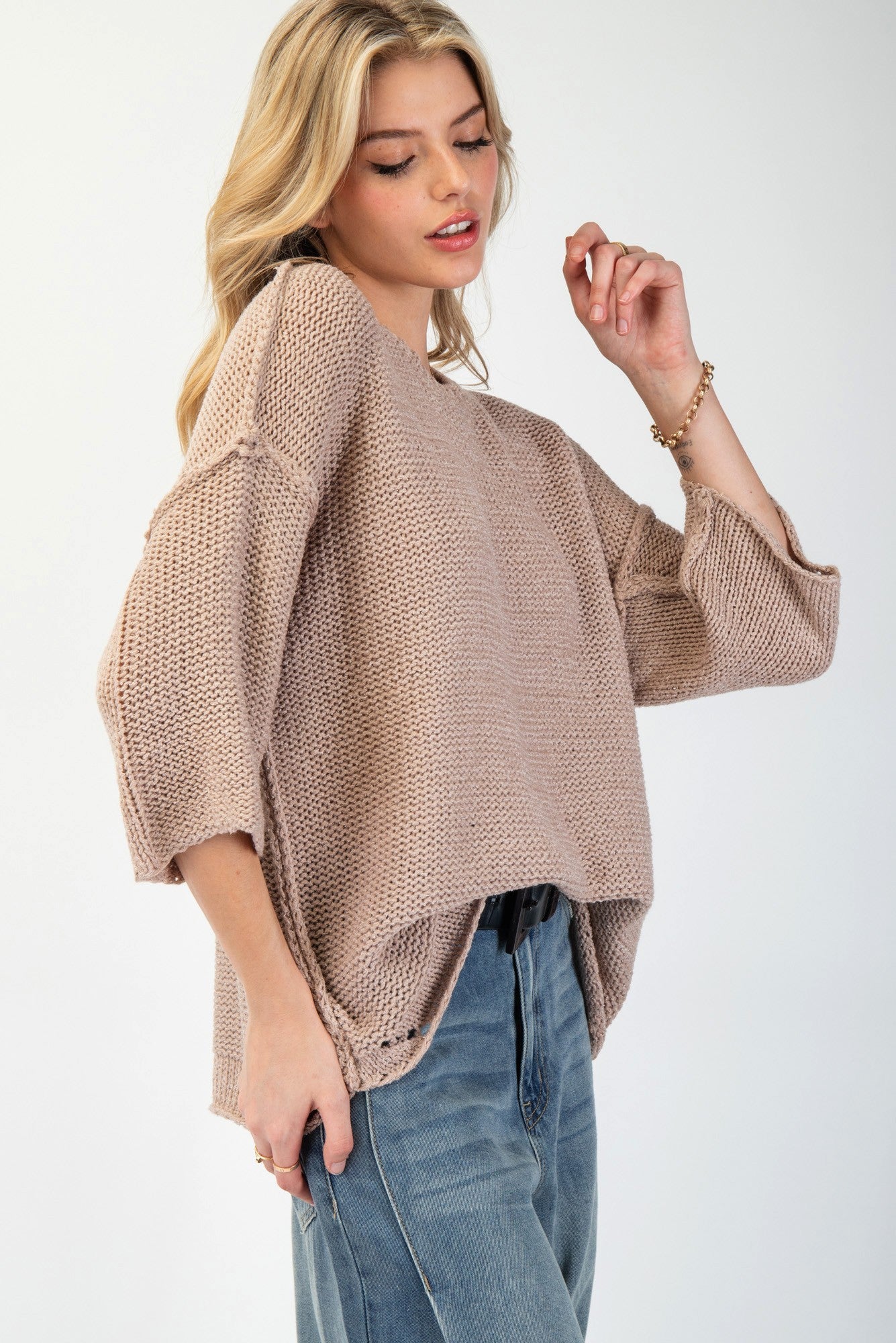 Easel Half Sleeve Knitted Boxy Sweater