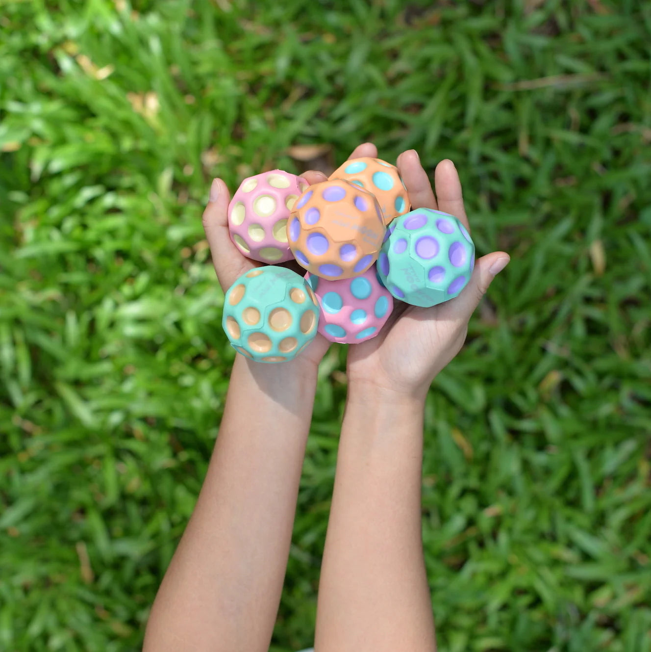 WABOBA MINI MOONS BALLS