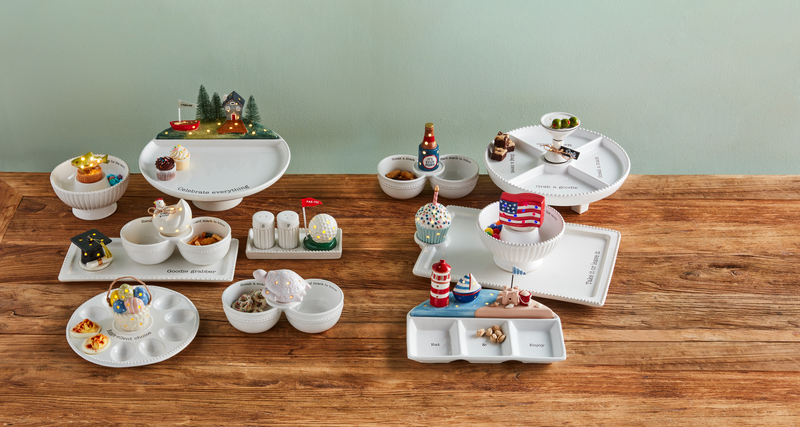 MUD PIE GRADUATION CAP LIGHT-UP SITTER