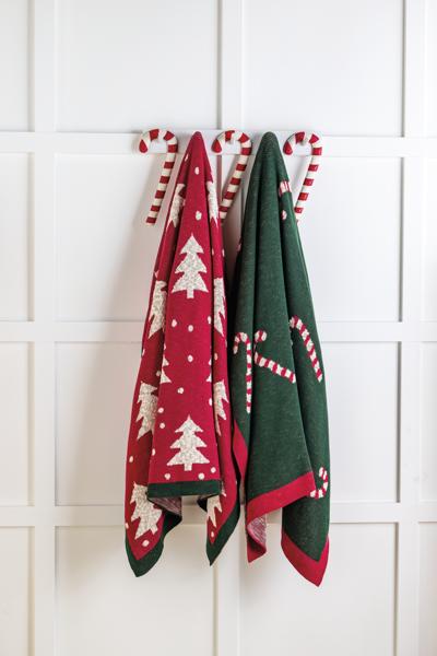 MUD PIE KNIT CHRISTMAS TREE THROW BLANKET