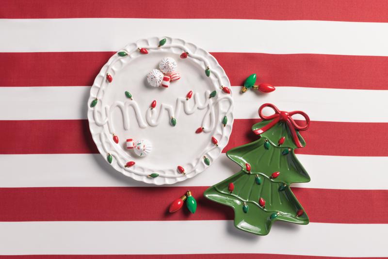 MUD PIE CHRISTMAS NESTED PLATTER SET