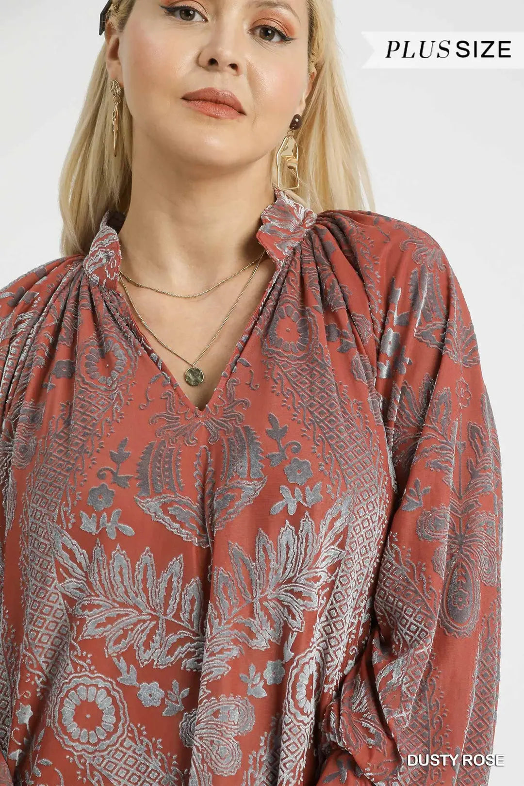 Umgee Damask Print Velvet Split Neck Top