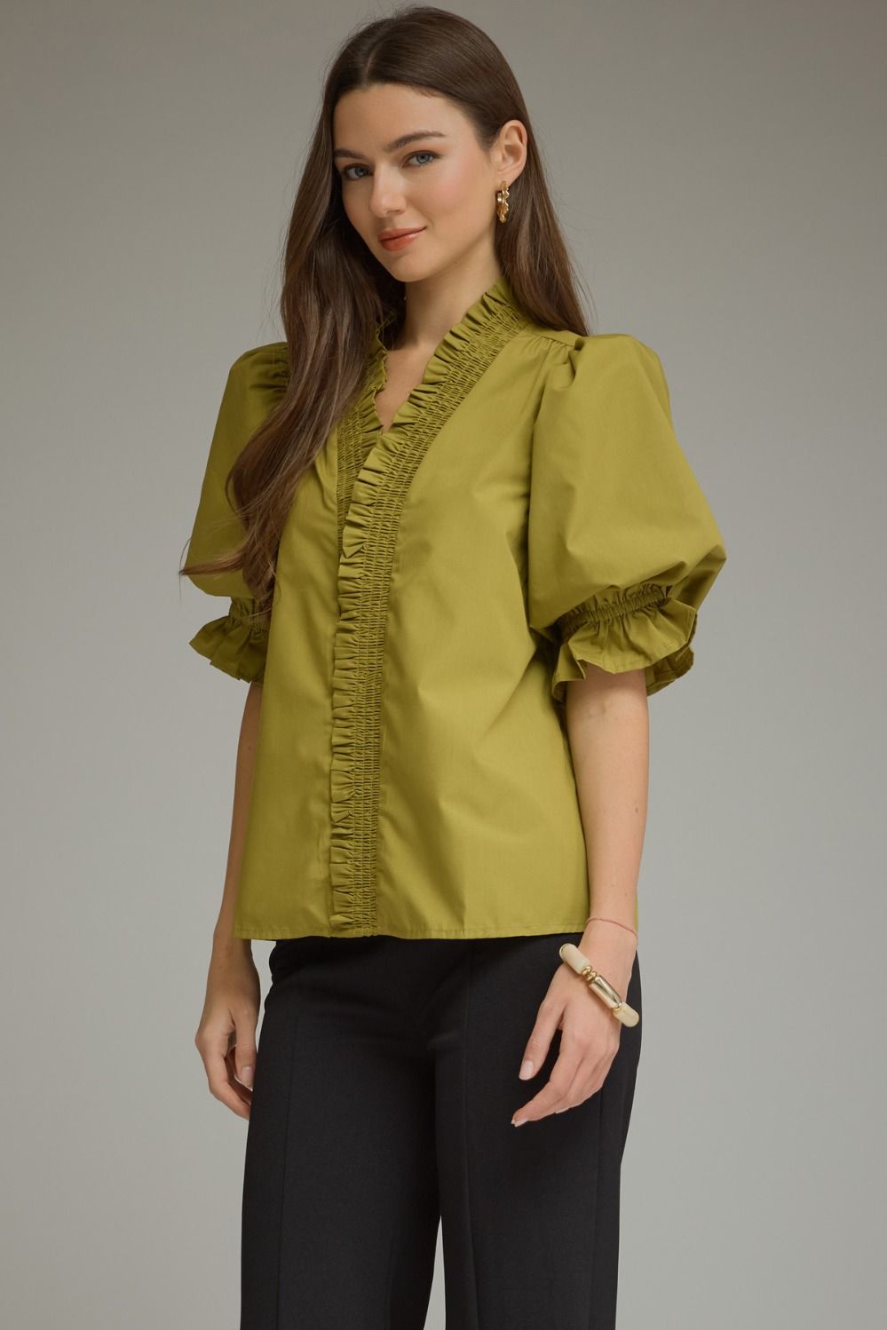Entro Solid Short Puff Sleeve Top