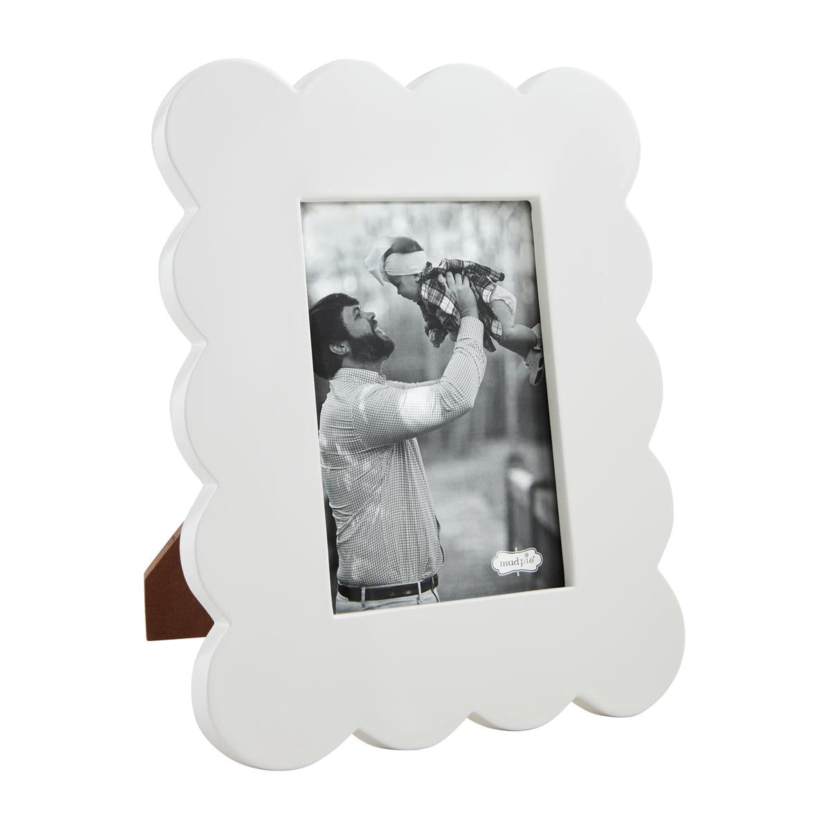 MUD PIE SCALLOP LACQUER FRAMES