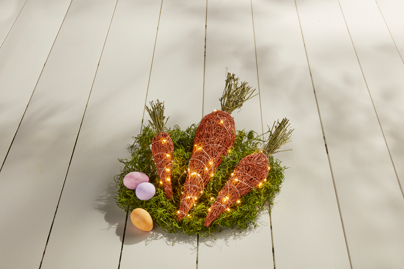 MUD PIE LARGE WOVEN LIGHT-UP CARROT
