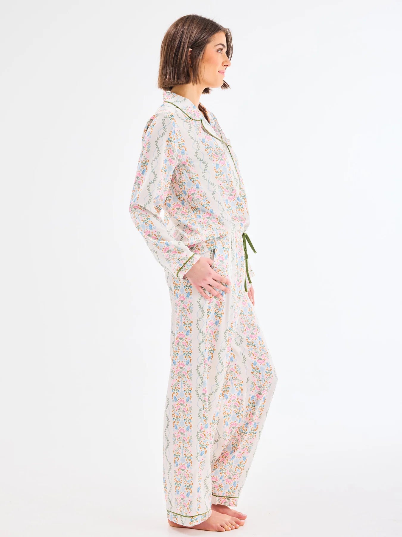 Mary Square Women's Charlotte Satin Pants Set | Ivy Lane Ivory