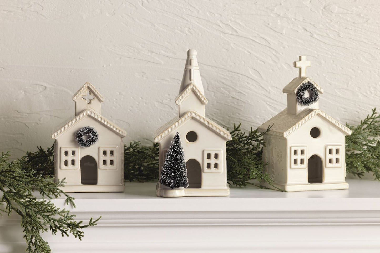 MUD PIE SM CERAMIC CHURCH SITTER