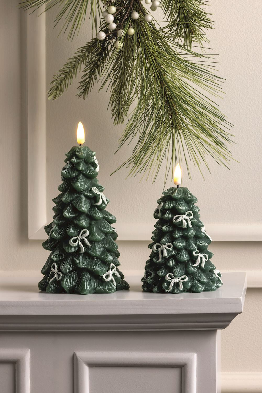MUD PIE LARGE BOW TREE FLAMELESS CANDLE