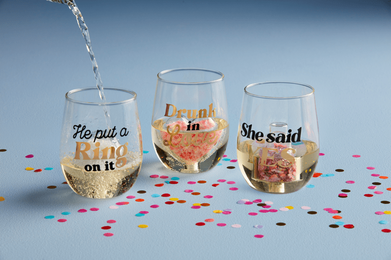 MUD PIE SHE SAID YES WINE GLASS