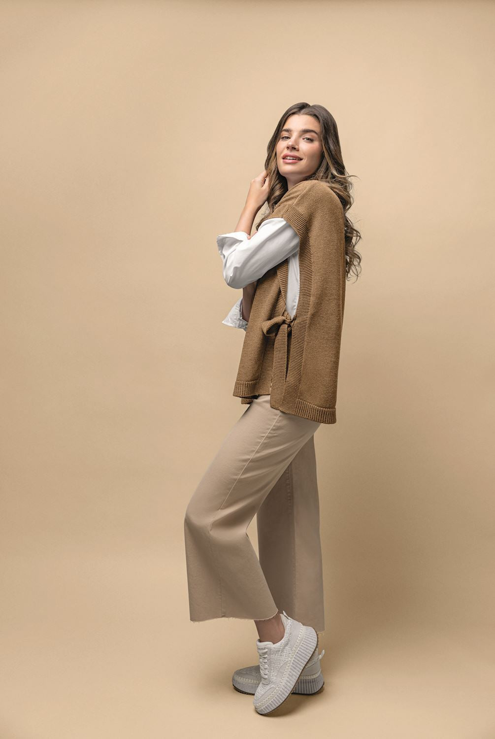 MUD PIE TYE SWEATER VEST-BR