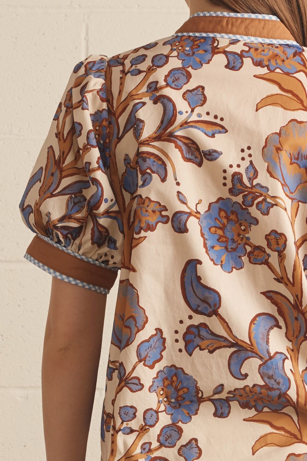 Entro Floral Print Short Puff Sleeve Top