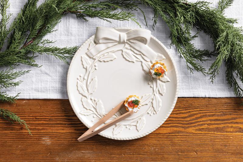 MUD PIE WHITE WREATH PLATTER