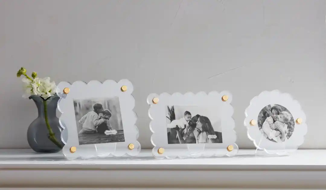 MUD PIE SQUARE SCALLOP ACRYLIC FRAME