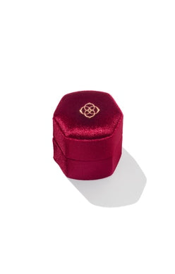 KENDRA SCOTT DAVIS SMALL CASE BURGUNDY