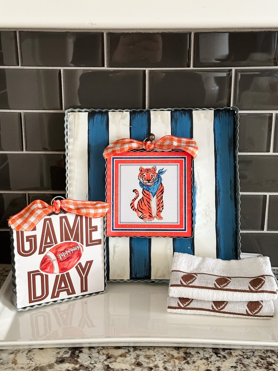 The Round Top Collection Mini Gallery Navy & Orange Tiger