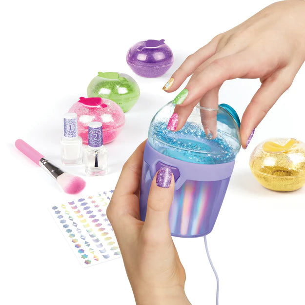 MAKE IT REAL PARTY NAILS: GLITTER NAIL STUDIO