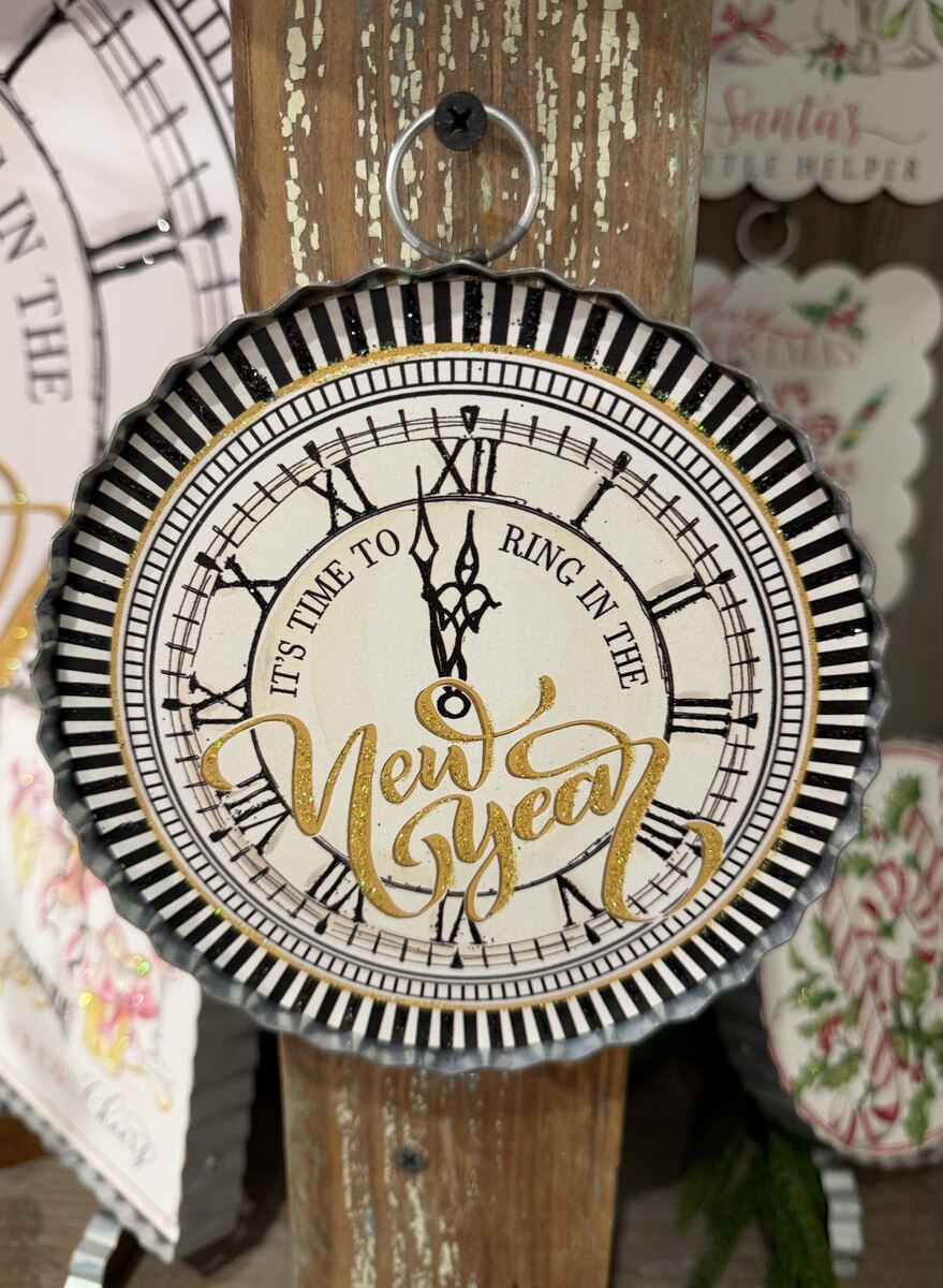The Round Top Collection Mini Art New Years Clock