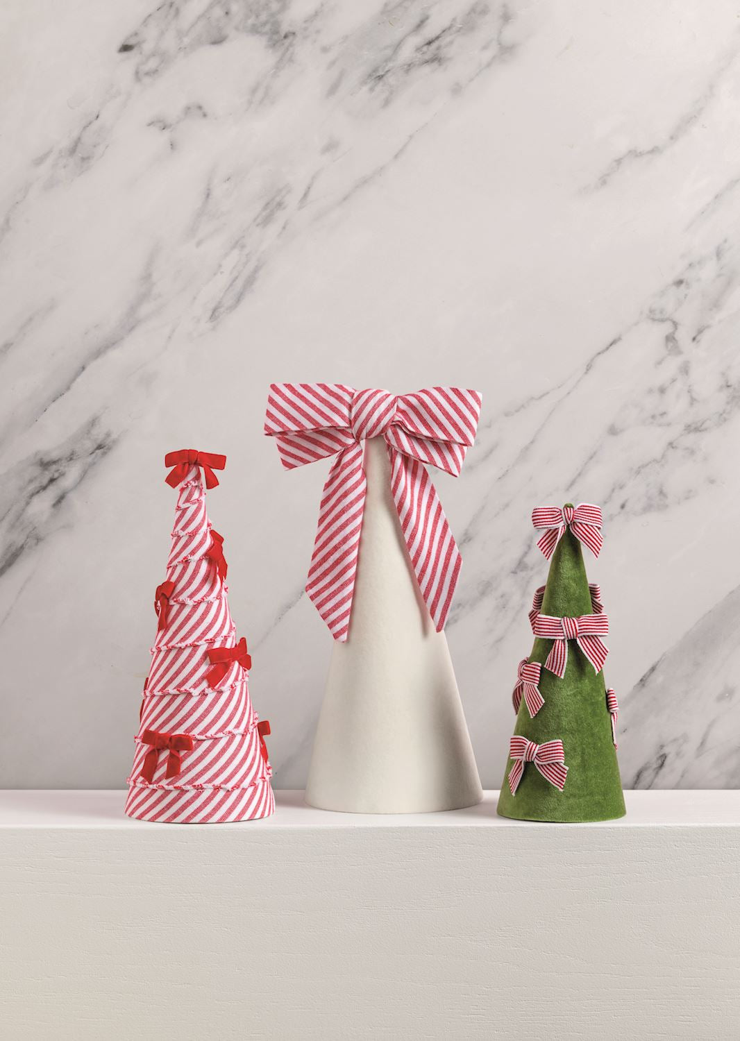 MUD PIE BOW TREE SITTERS