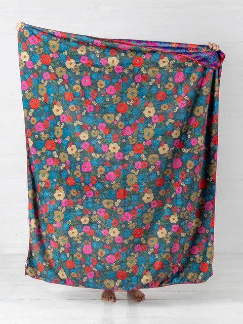 Natural Life Double-Sided Cozy Throw Blanket-Pink Folk Flower