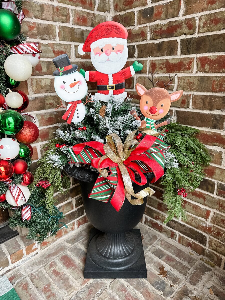 The Round Top Collection Big Head Snowman