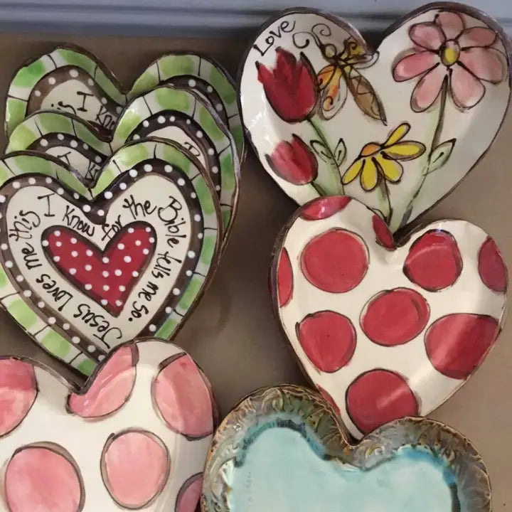 Heartfelt Traditions Small Heart Plate (Green White Jesus Loves Me)