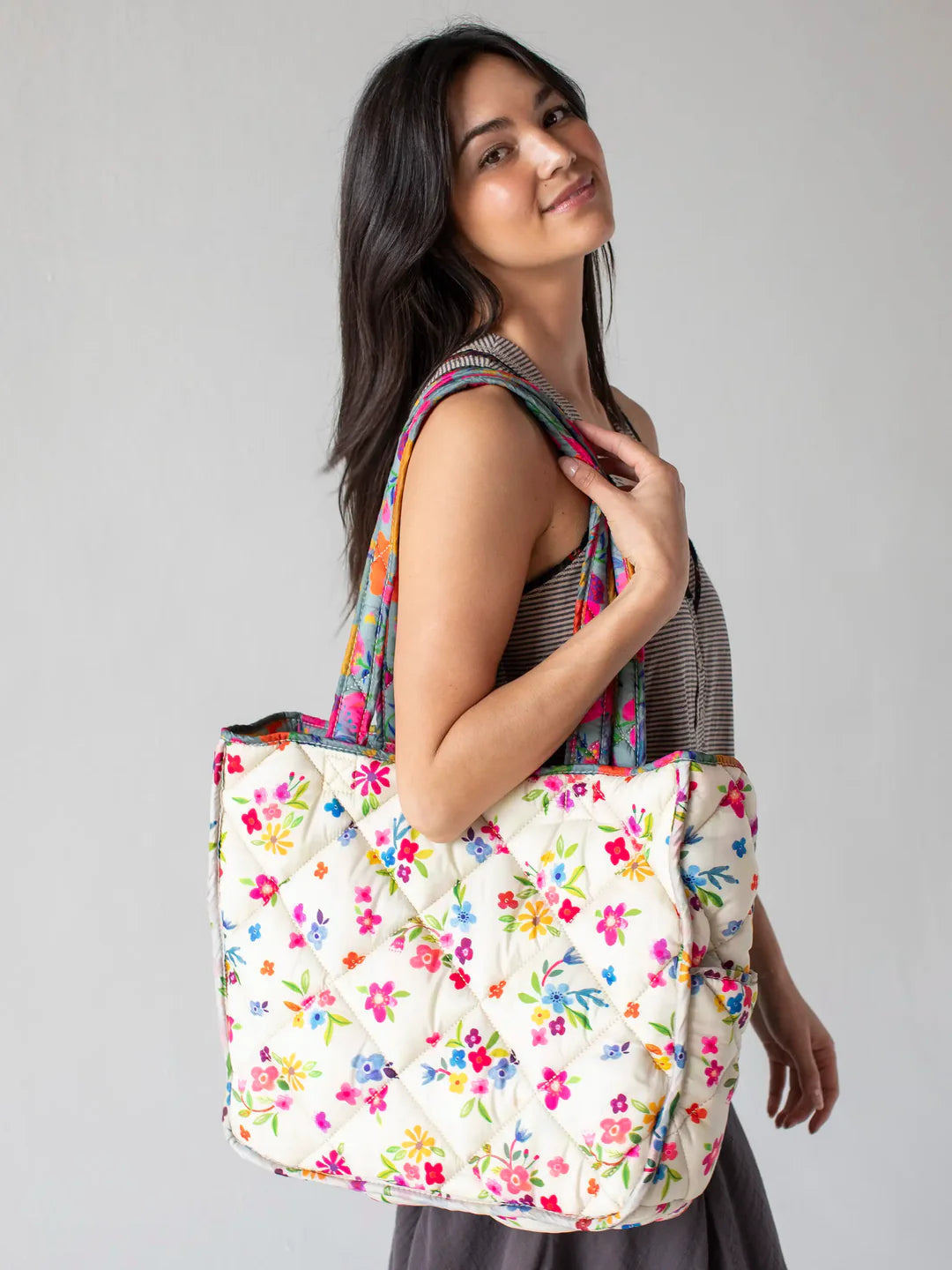 Natural Life Reversible Puffy Tote Bag-Large Dusty Blue Floral