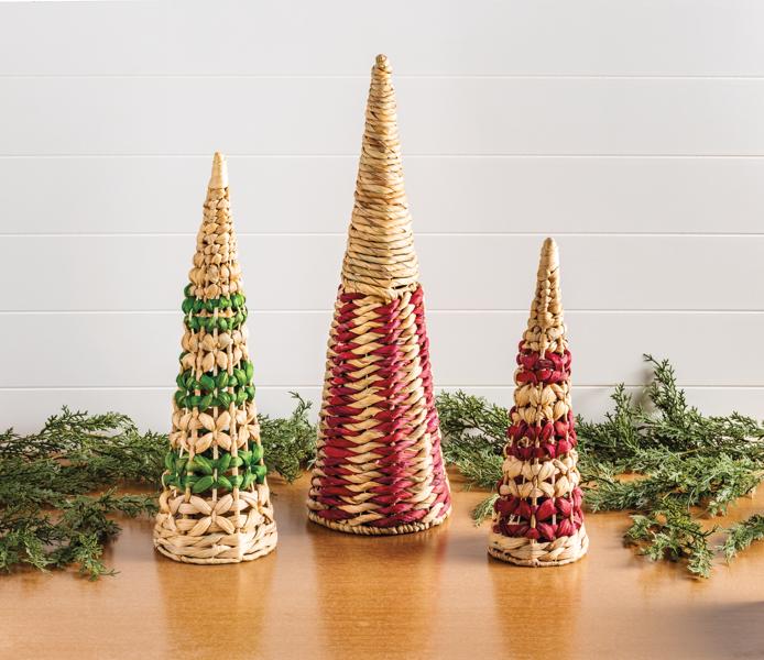 MUD PIE WOVEN CHRISTMAS TREE SITTERS