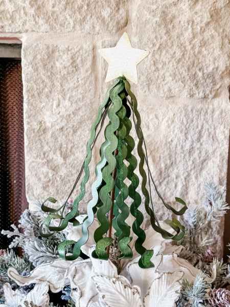 The Round Top Collection Large Ric Rac Green Tree