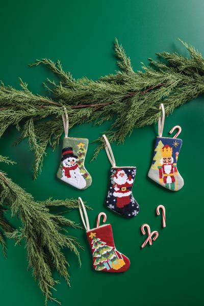 MUD PIE SNOWMAN NEEDLE POINT STOCKING ORNAMENT
