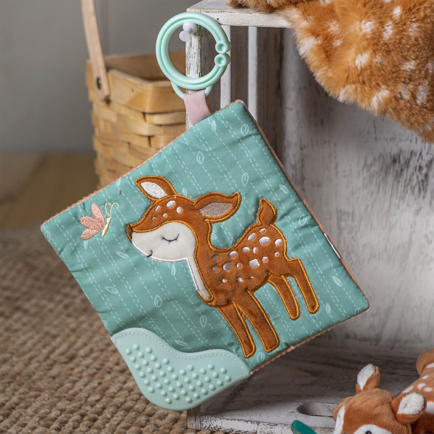 Crinkle Teether – 6×6″