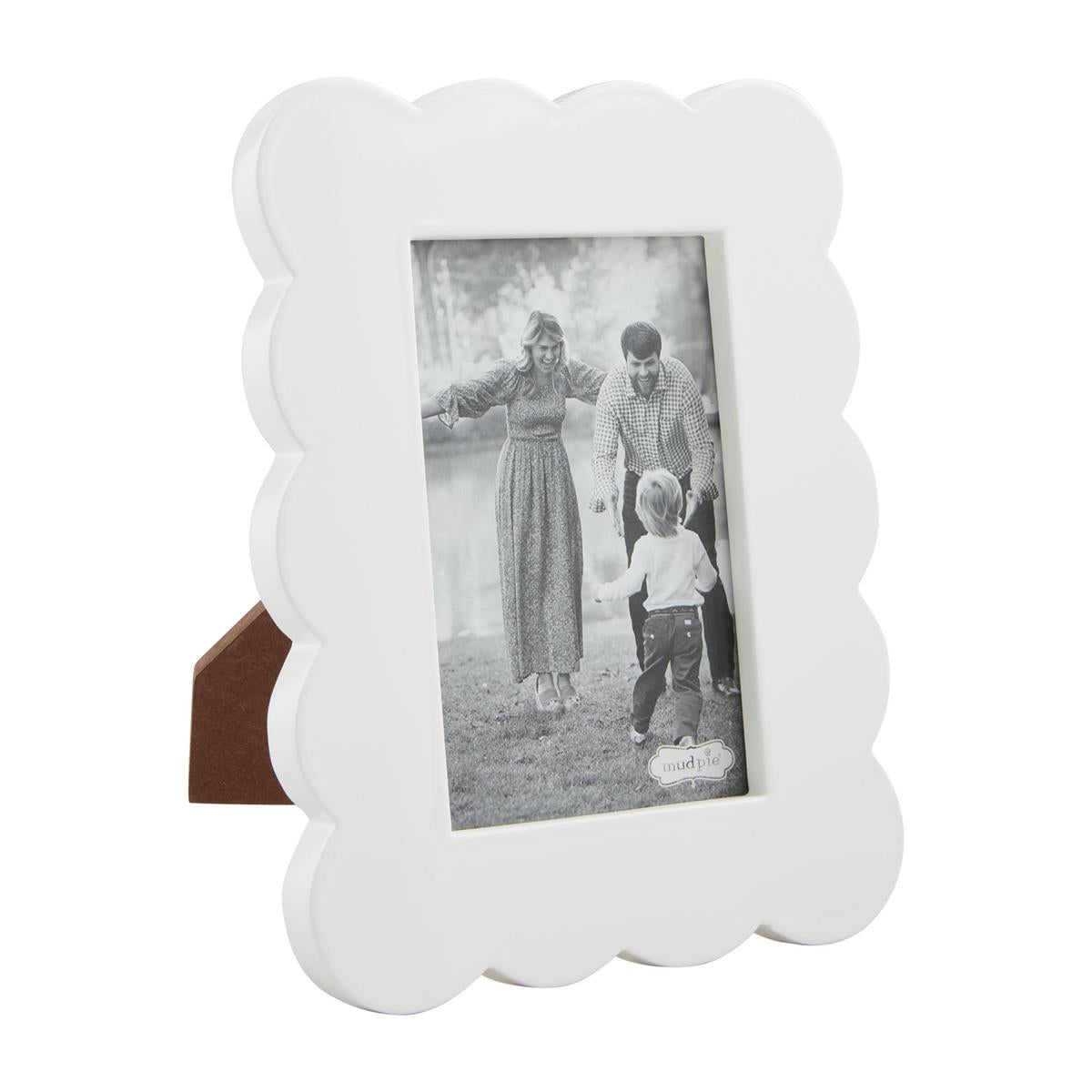 MUD PIE SCALLOP LACQUER FRAMES