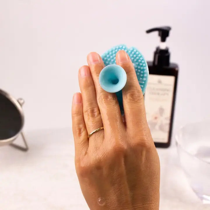 Innobaby Silicone Mini Bath Scrub For Babies / Cradle Cap Brush-Aqua