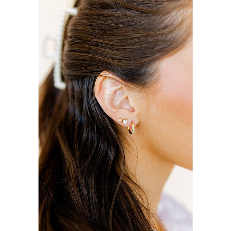 LINNY CO Screwback Stud Earrings - Micro Cooper Clear Gold