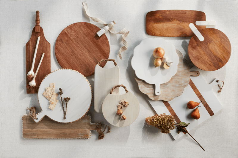 MUD PIE BANISTER HANDLE ROUND BOARD