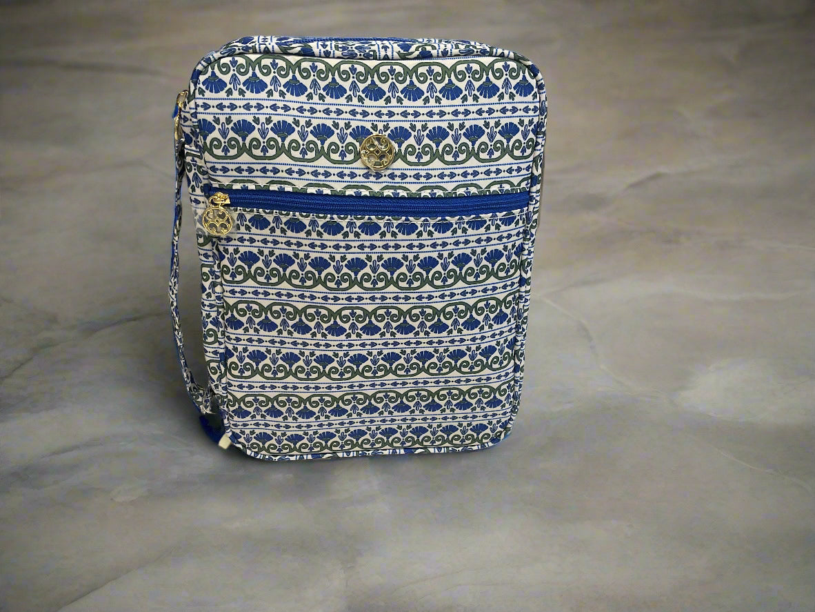 Mary Square Floral Foulard Navy Bible Cover