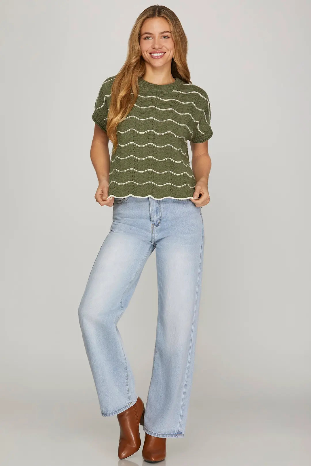 SHE + SKY DROP SHORT SLEEVE SCALLOP STRIPED PATTERN KNIT SWEATER TOP