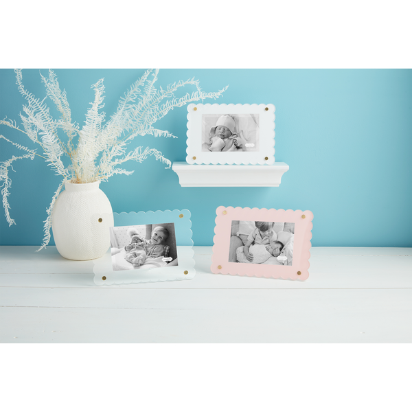 MUD PIE SCALLOPED ACRYLIC FRAME PINK