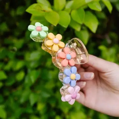 Fresh As A Daisy Hair Clip - Claw Clip
