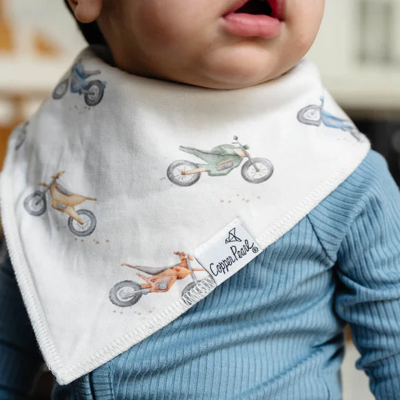 COPPER PEARL RYDER BANDANA BIB SET