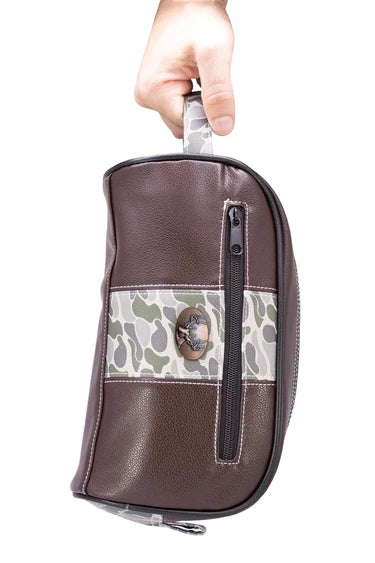 ZEP-PRO BUCK GREEN PEBBLE OLD SCHOOL CAMO MEN'S TOILETRY DOPP BAG.