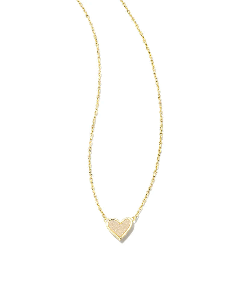 Kendra Scott Framed Ari Heart Gold Short Pendant Necklace in Iridescent