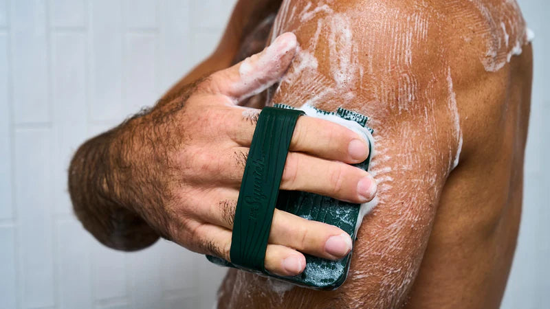DR SQUATCH SQUATCH SCRUBBER